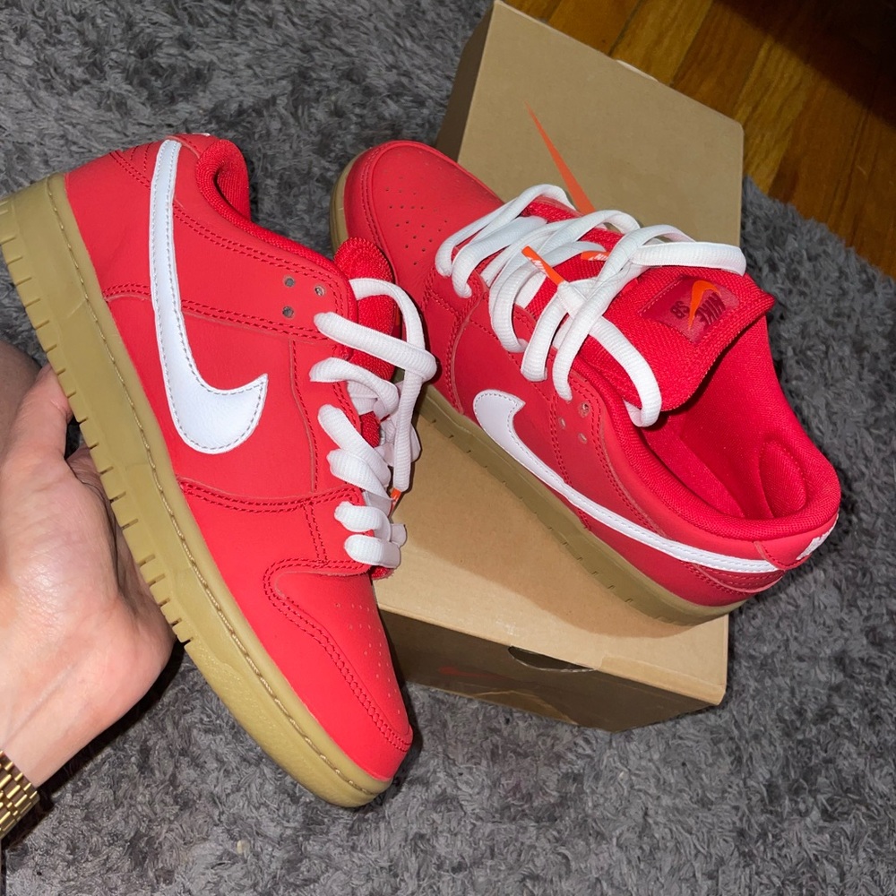Nike Sb Red Gum size 6.5men 8women
